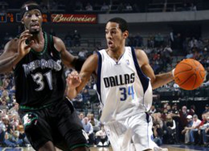 Devin Harris átti góðan leik fyrir Dallas gegn San Antoino í einvíginu um Texas í nótt