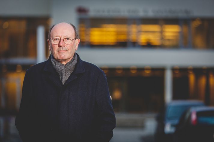 "Lögreglumenn í Bretlandi fá tveggja daga kennslu í sálrænum veikindum, það er ófullnægjandi,“ segir Barry Loveday.