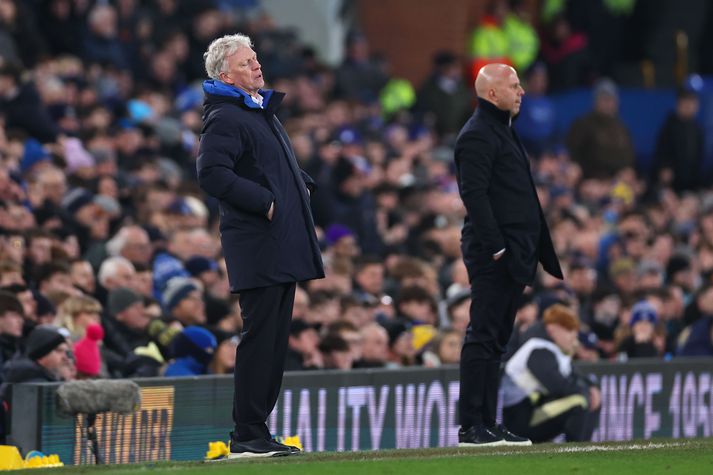 David Moyes og Arne Slot á hliðarlínunni í leik Everton og Liverpool á Goodison Park í vikunni.