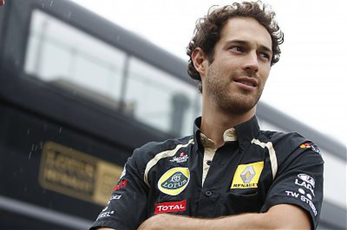 Bruno Senna verður ökumaður Renault í Belgíu um næstu helgi.