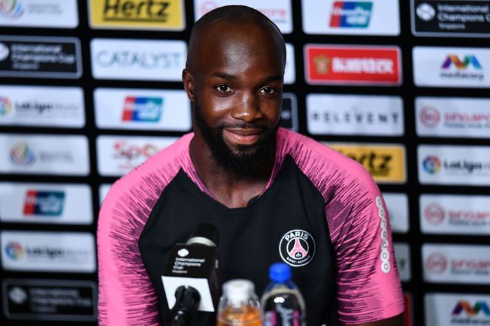 Lassana Diarra lék síðast með PSG áður en skórnir fóru á hilluna fyrir fimm árum.