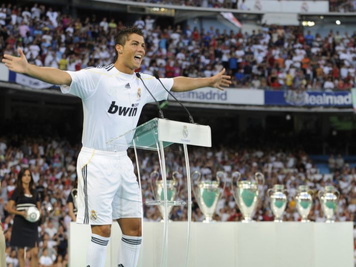 Cristiano Ronaldo  á Santiago Bernabeu í kvöld.