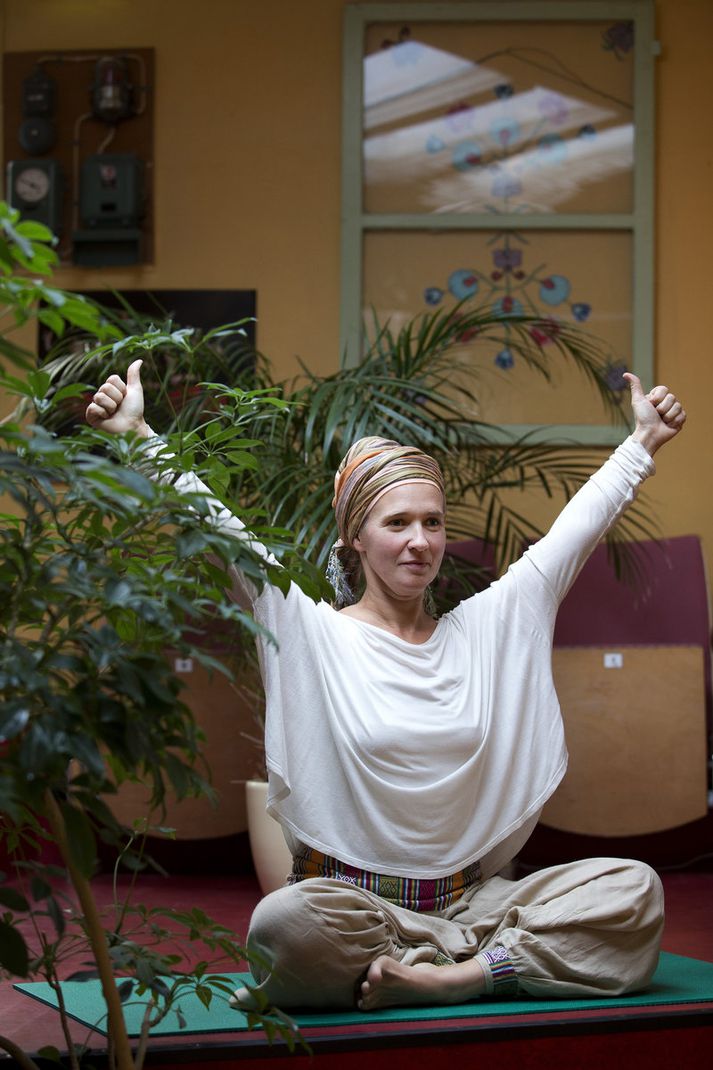 Sóley Stefánsdóttir jógakennari fær útrás á racer-hjóli.