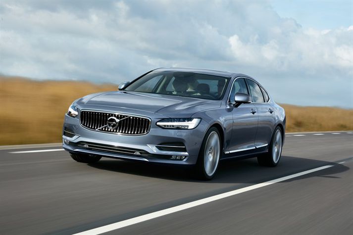 Þessa mynd af Volvo S90 sendi Volvo frá sér í dag.