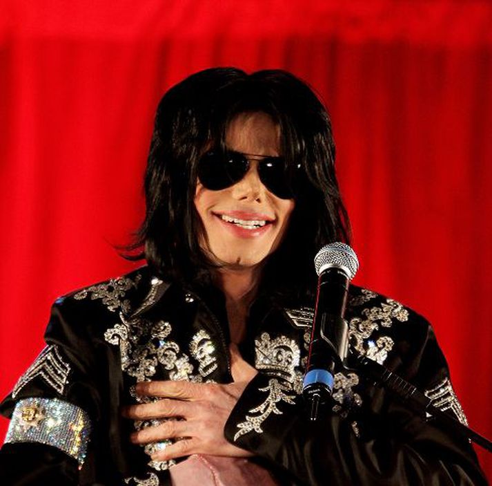 michael jackson Nýjasta plata popparans sáluga er væntanleg um miðjan mánuðinn.nordicphotos/getty