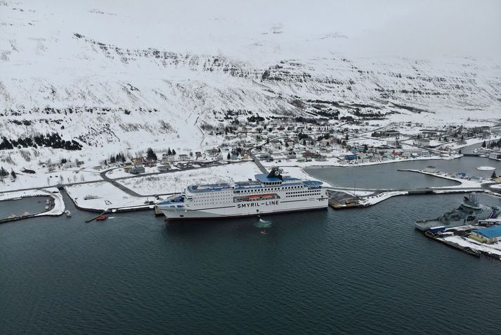 Frá Seyðisfirði þar sem var frost í gær en nú er hiti kominn yfir frostmark.