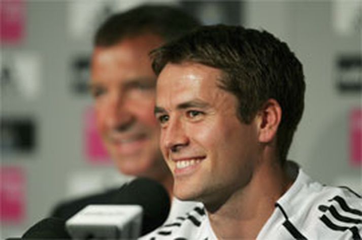 Michael Owen er á góðum batavegi að sögn forráðamanna Newcastle