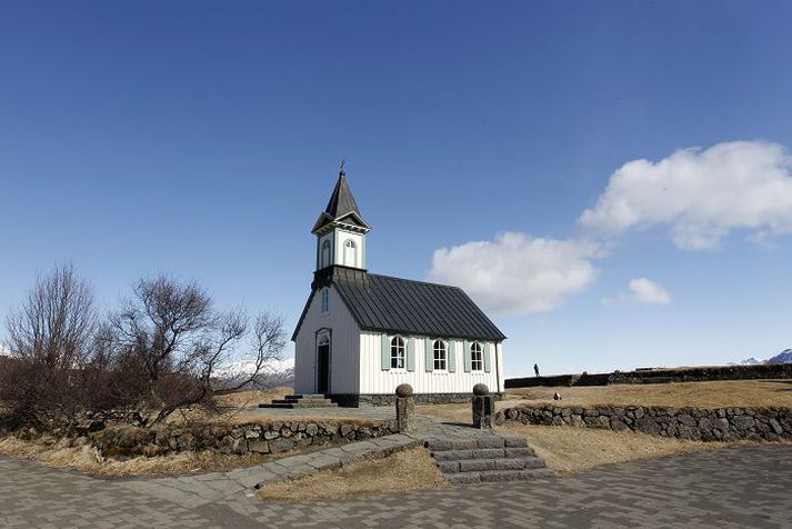 Það myndast skemmtileg nánd við tónleikagesti í litlu fallegu kirkjunni að Þingvöllum. 