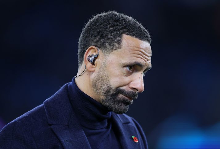 Maður var dæmdur í hálfs árs fangelsi fyrir kynþáttaníð í garð Rio Ferdinand.