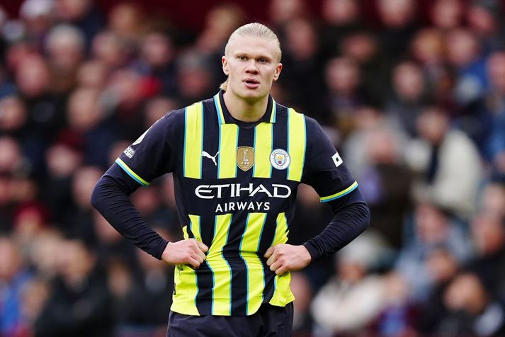 Erling Haaland og félagar í Manchester City þurfa að æfa á jóladag eftir erfiða tíma innan vallar.