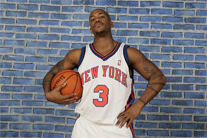 Stephon Marbury bjargaði New York fyrir horn með ótrúlegri flautukörfu í nótt