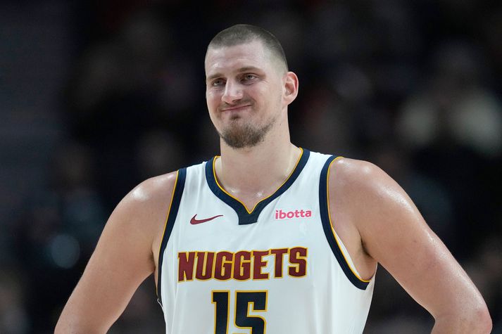 Nikola Jokic hefur átt magnað tímabil með Denver Nuggets og þykir líklegur til að vera kosinn sá mikilvægasti enn einu sinni.