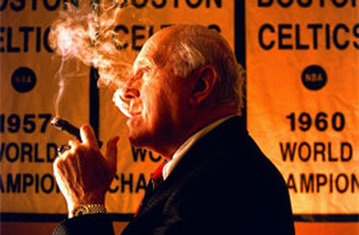 Red Auerbach er látinn