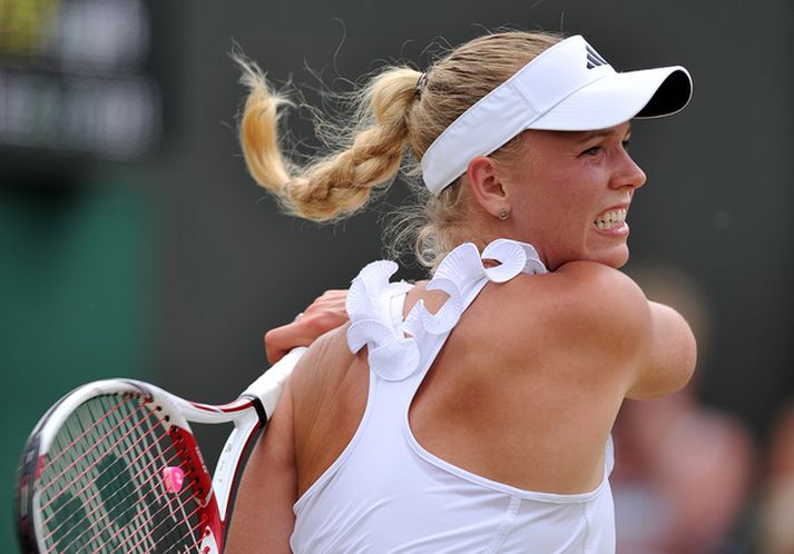 Caroline Wozniacki féll úr leik á Wimbledon-mótinu í dag.