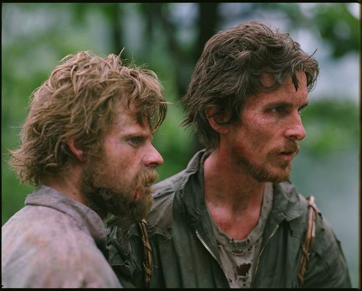 Á Flótta Steve Zahn og Christian Bale í hlutverkum sínum í kvikmyndinni Rescue Dawn.