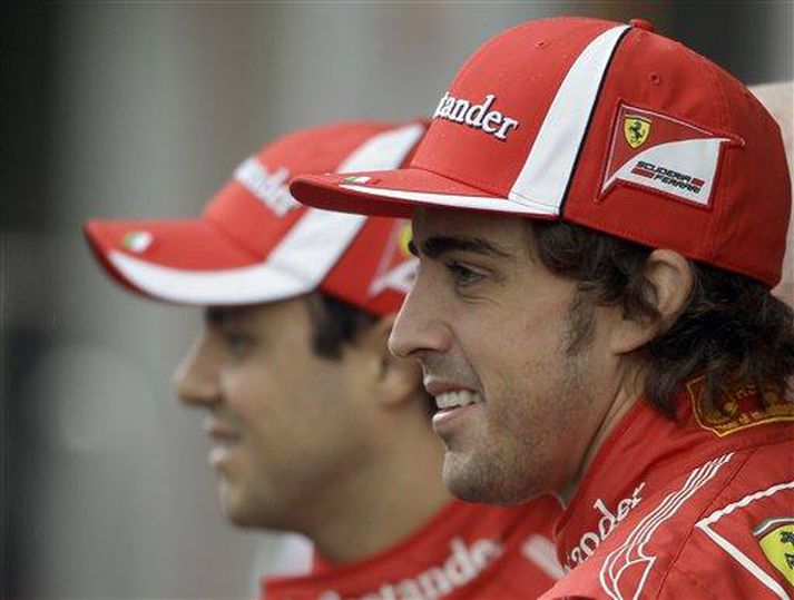 Felipe Massa og Fernando Alonso keppa með Ferrari á Ítalíu um næstu helgi.