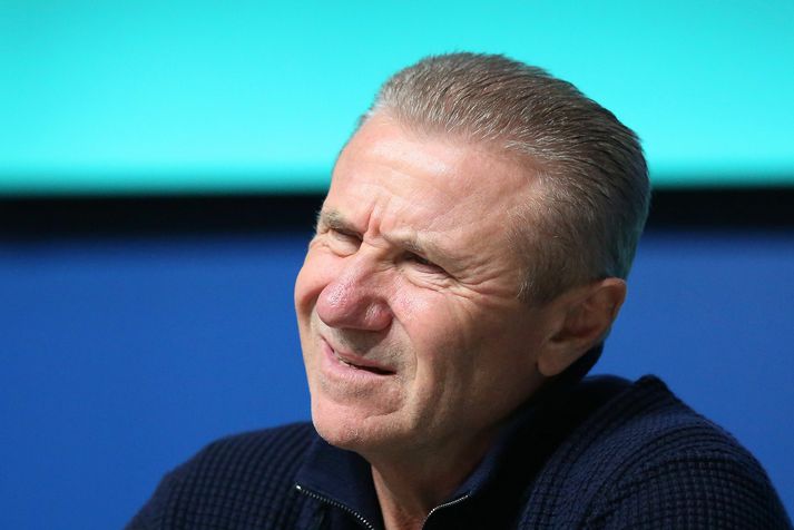 Sergey Bubka vann á sínum tíma tíu heimsmeistaratitla í stangarstökki, sex fyrir Sovétríkin og fjóra fyrir Úkraínu.