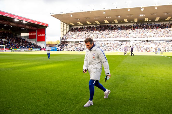 Gianfranco Zola nýtur þess að vera aftur kominn til Chelsea.