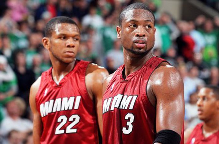 James Jones og Dwyane Wade, leikmenn Miami Heat