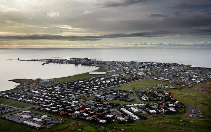 Viðkvæmt Mál stúlkunnar hefur velkst í kerfinu mánuðum saman. Nú er svo komið að foreldrar hennar vilja ekki lengur senda hana í skólann.Fréttablaðið/gva