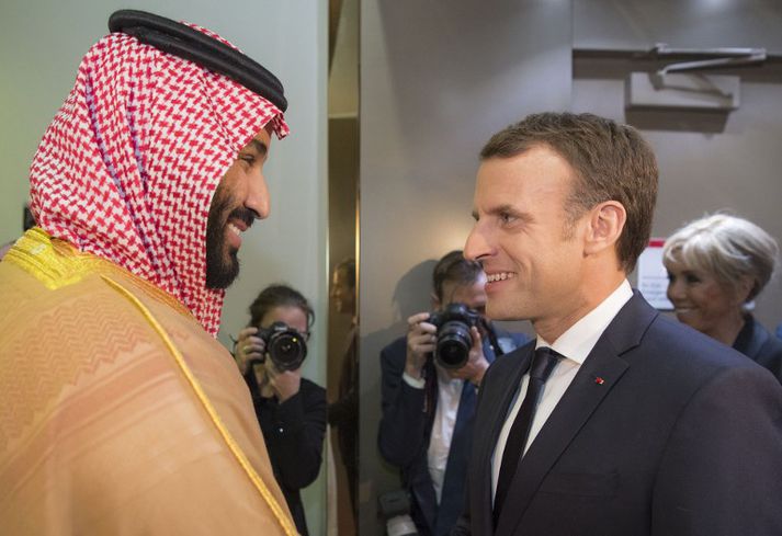 Mohammed bin Salman, krónprins Sádi-Arabíu, og Emmanuel Macron Frakklandsforseti.