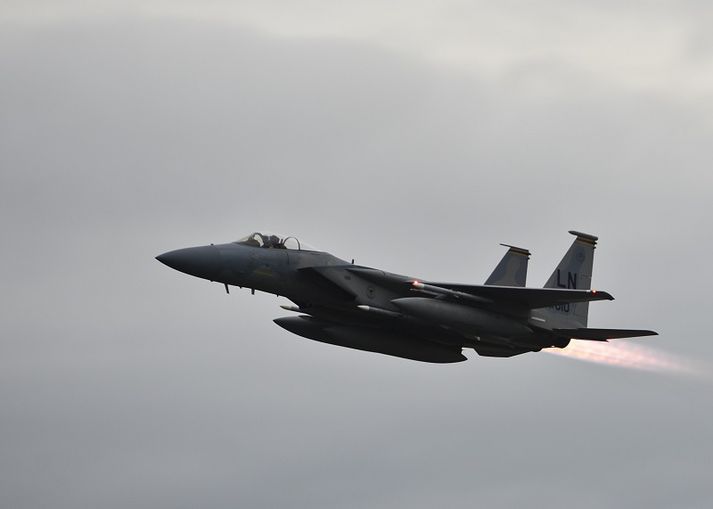 Tvær F-15 orrustuþotur Bandaríkjahers voru notaðar í árásinni.