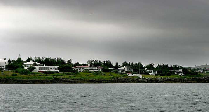 Íbúi telur sig eiga land sem bærinn er að deiliskipuleggja.