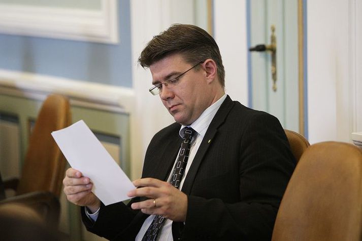 Gunnar Bragi Sveinsson segir sátt hafa náðst um útboðsmál á Drekasvæðinu í iðnaðarnefnd. Málið hafi strandað á Alþingi. Fréttablaðið/Vilhelm