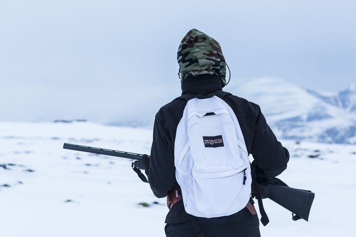 Fjöldi veiðidaga eru 12 sem skiptast á fjórar helgar.