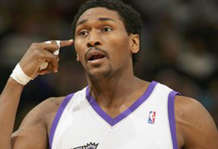 Ron Artest og félagar í Sacramento sækja Golden State heim í nótt