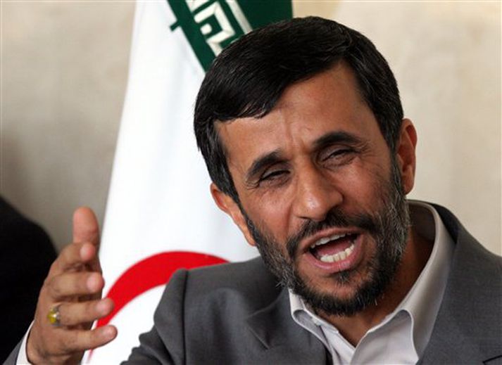 Mahmoud Ahmadinejad, forseti Írans, heldur fast í harðlínustefnu sína gagnvart umheiminum.