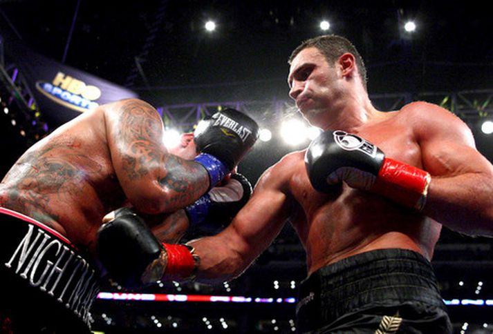 Vitali Klitschko og Chris Arreola í nótt.