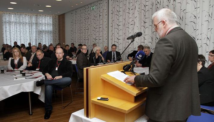 forsetinn Gylfi Arnbjörnsson sagði líkur á að kaupmáttarforsendur kjarasamninga myndu standa, en reyna myndi á gengis- og verðlagsforsendur. Endurskoðun kjarasamninga fer fram í janúar.FRÉTTABLAÐIÐ/GVA