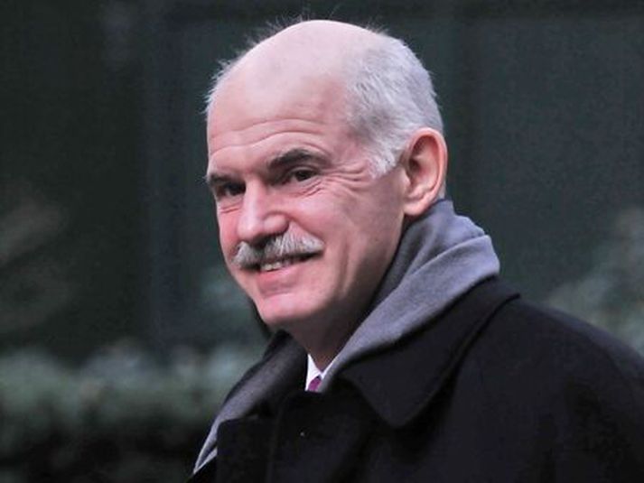 Papandreou er vinsæll. Mynd/ afp