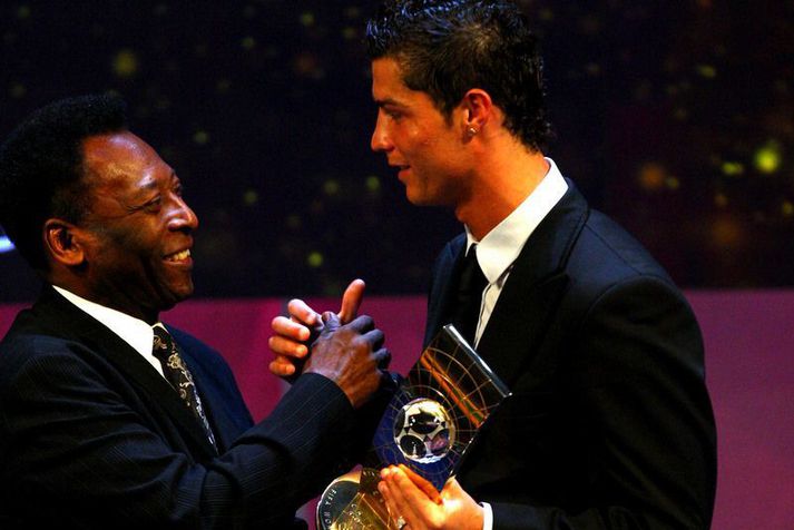 Pele hefur afhent Cristiano Ronaldo nokkur verðlaun í gegnum tíðina.