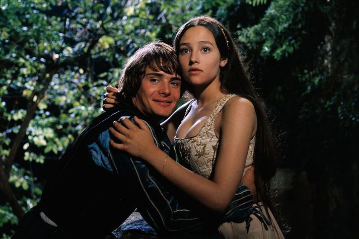 Olivia Hussey og Leonard Whiting í hlutverkum Rómeós og Júlíu í samnefndri kvikmynd frá 1968.