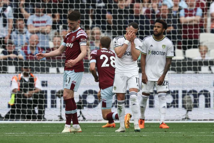 Jack Harrison svekktur eftir að hafa misnotað færi í leiknum í dag.