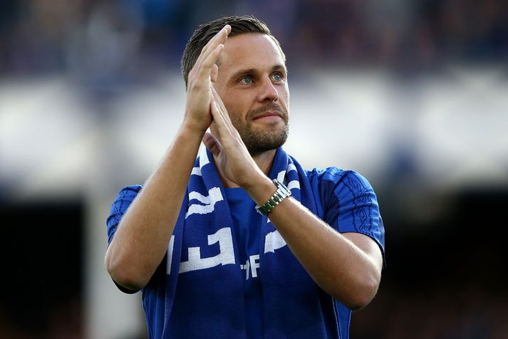 Gylfi Sigurðsson kynntur sem nýr leikmaður Everton fyrir tveimur árum.