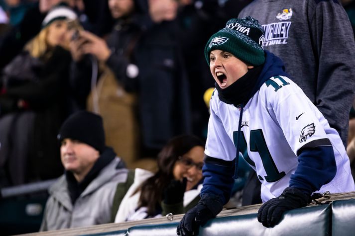 Krakkarnir í Philadelphiu eru örugglega himinlifandi með að fá frí í skólnum til að fagna árangri Eagles.