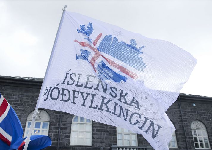 Nokkur átök hafa verið innan flokksins, en tveir lykilmenn; Gústaf Níelsson og Gunnlaugur Ingvarsson, sögðu sig úr flokknum rétt fyrir síðustu alþingiskosningar.