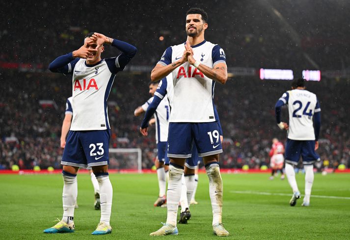 Dominic Solanke skoraði tvö mörk á fjórum mínútum og kom Tottenham þægilega fyrir. 