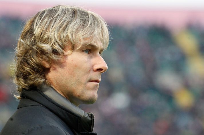 Nedved fylgist spenntur með.