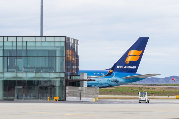 Icelandair hefur ekki gert breytingar á þeim áætlunum sínum að hefja beint flug til Mílanó í maí.