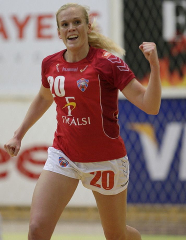 Íris Ásta Pétursdóttir átti góðan leik með Val í kvöld.