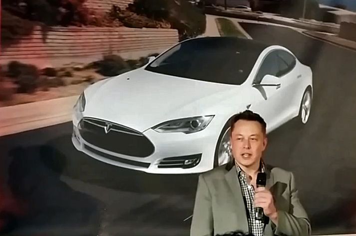 Hann sparar ekki stóru orðin hann Elon Musk.