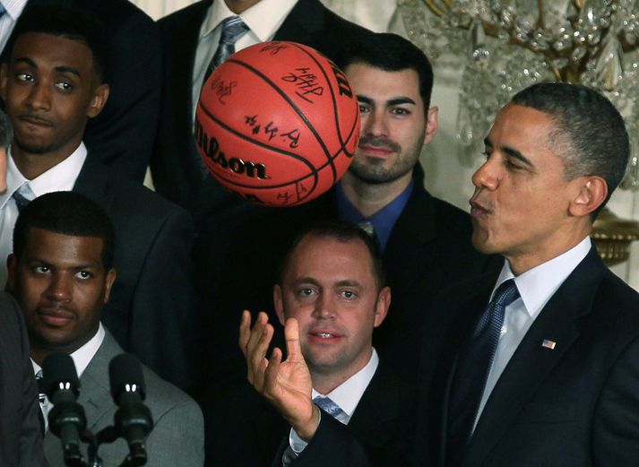 Obama er mikill körfuboltaáhugamaður.