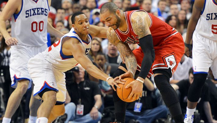 Carlos Boozer í leiknum í nótt.