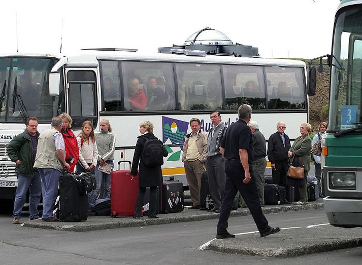 Framkvæmdastjóri Sterna segir að þrátt fyrir mikinn afslátt sé erfitt að fá fólk til að ferðast með rútum. Mynd/GVA