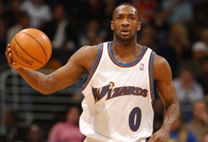 Gilbert Arenas skoraði 38 stig gegn New York í nótt, en New York hefur átt erfitt uppdráttar á heimavelli í vetur enda baula áhorfendur í Madison Square Garden oftar en ekki á liðið þegar illa gengur