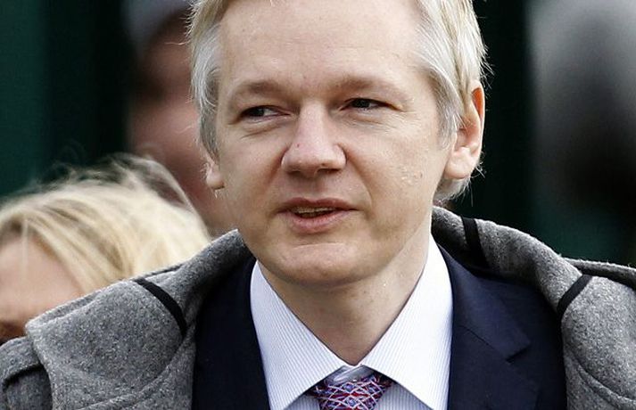 Julian Assange.  Nokkrar vikur gætu liðið áður en breski dómarinn tekur ákvörðun í framsalsmálinu.